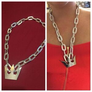 Sora chain necklace pendant